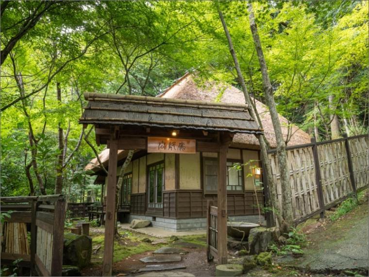 Готель Nihon-No-Ashitaba Юфу Екстер'єр фото
