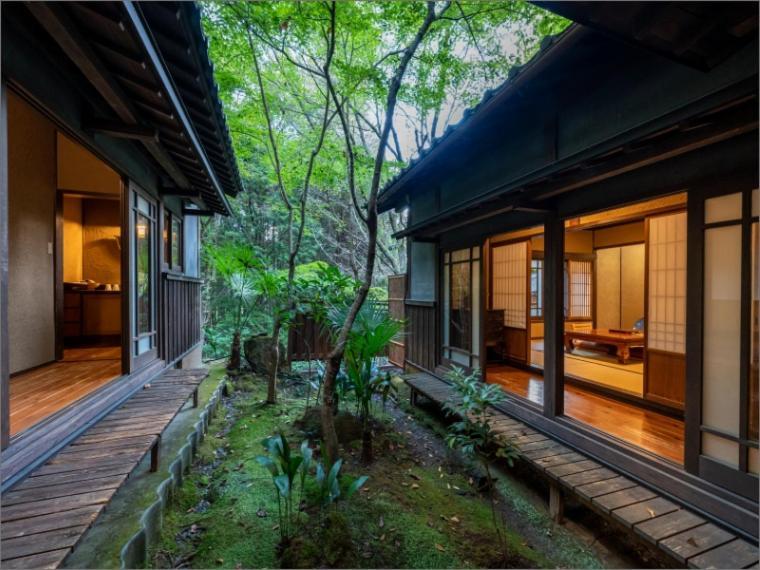 Готель Nihon-No-Ashitaba Юфу Номер фото